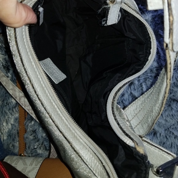 Authentic Gucci - Picture 4 of 4